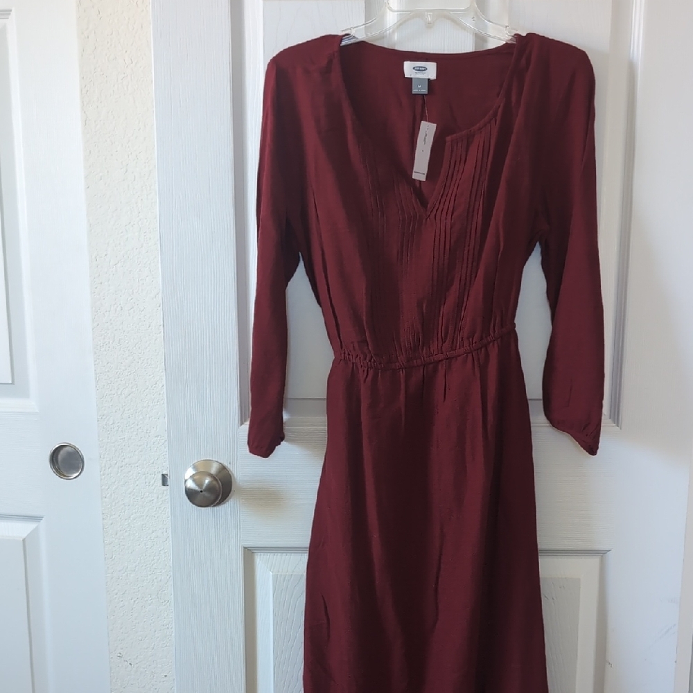 Old Navy Burgundy Long Sleeve Pintuck Waist Midi Dress